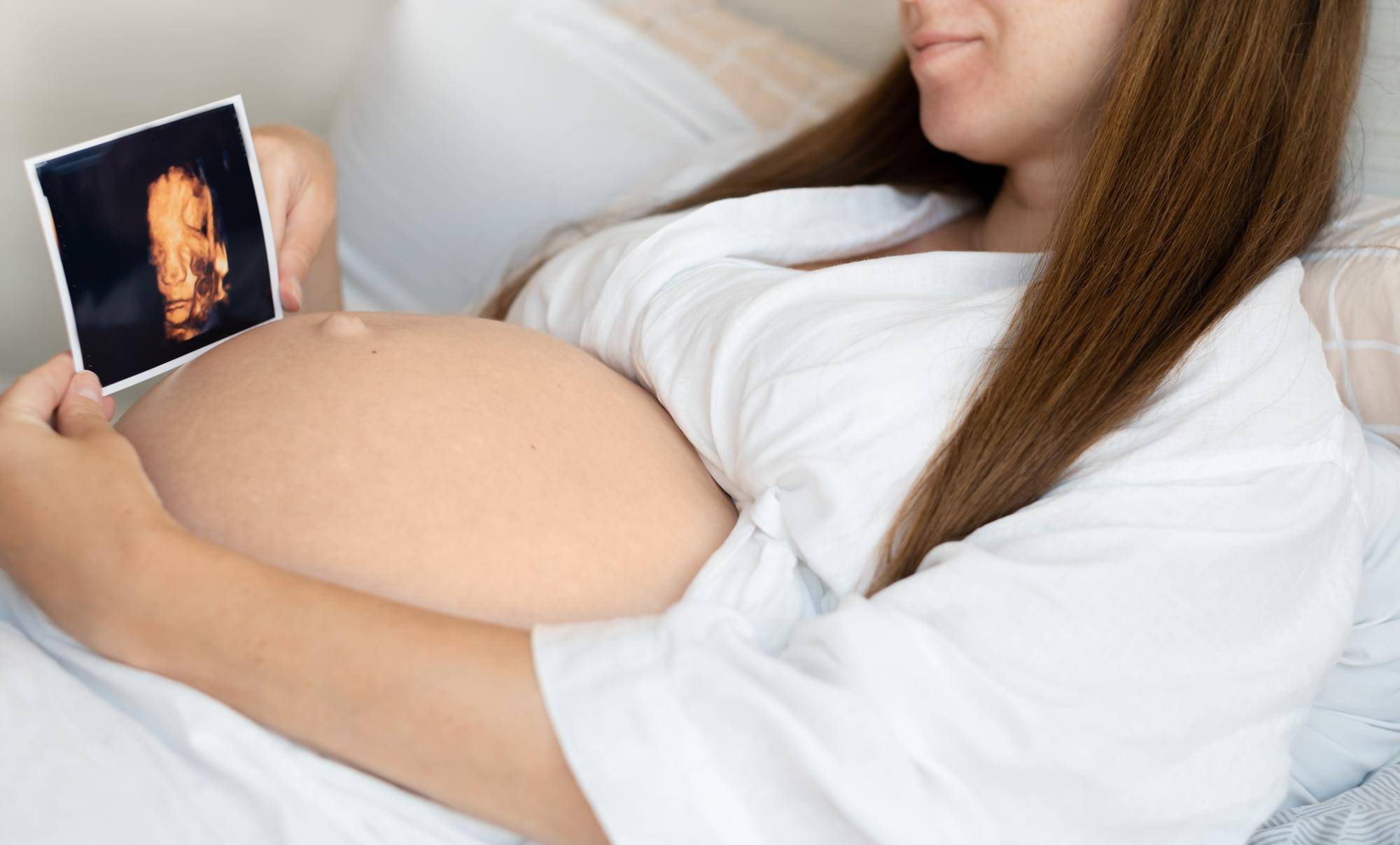 Jak wygląda dziecko w 14 tygodniu ciąży i co się w tym czasie dzieje