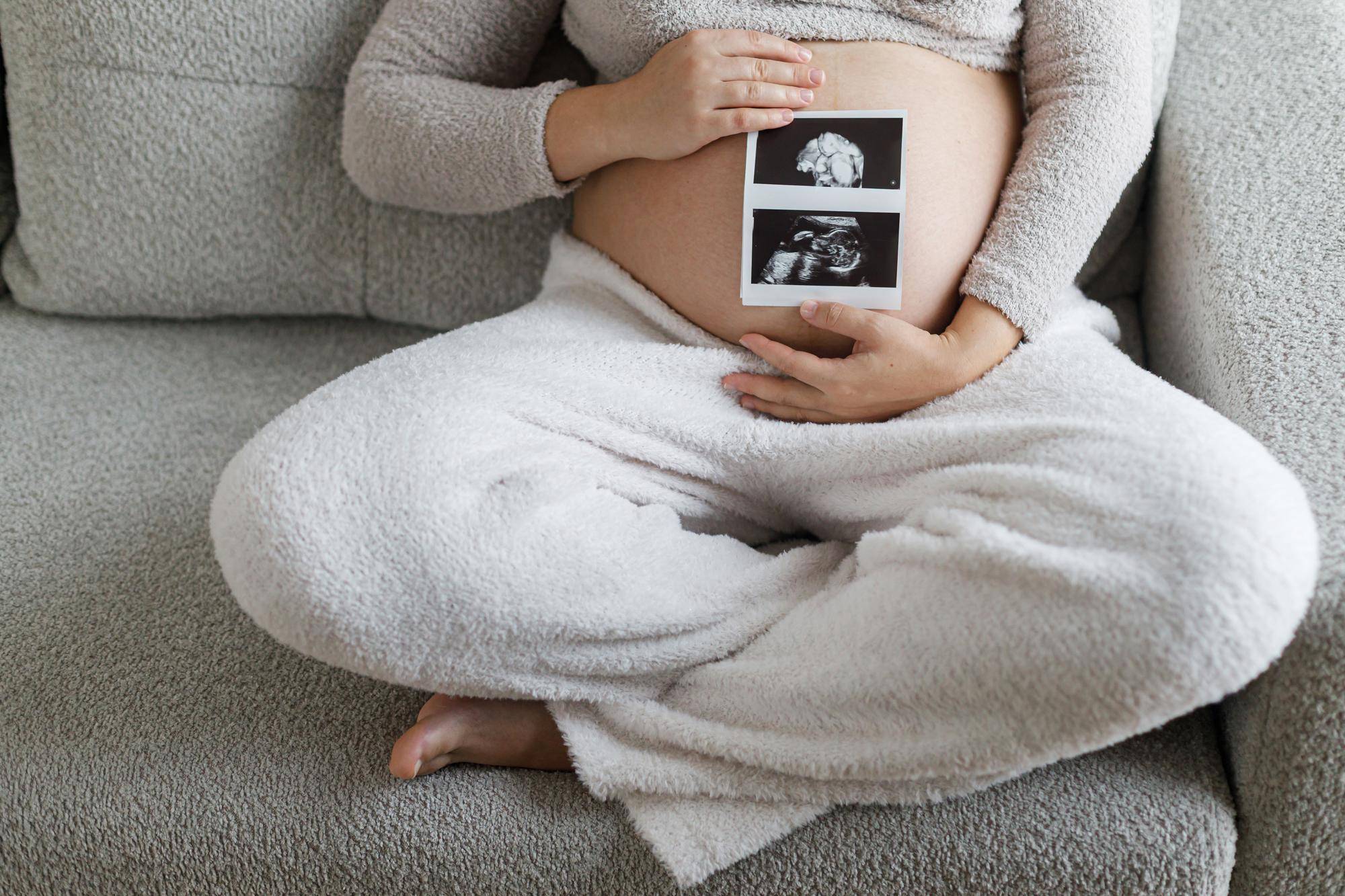 Jak wygląda dziecko w 9 tygodniu ciąży i co się wtedy dzieje